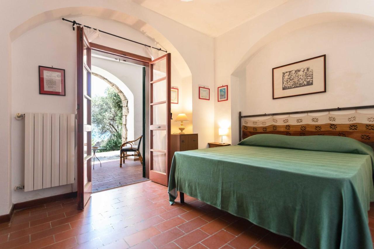 Il Posto Delle Fragole Bed and Breakfast Castro  Exteriör bild